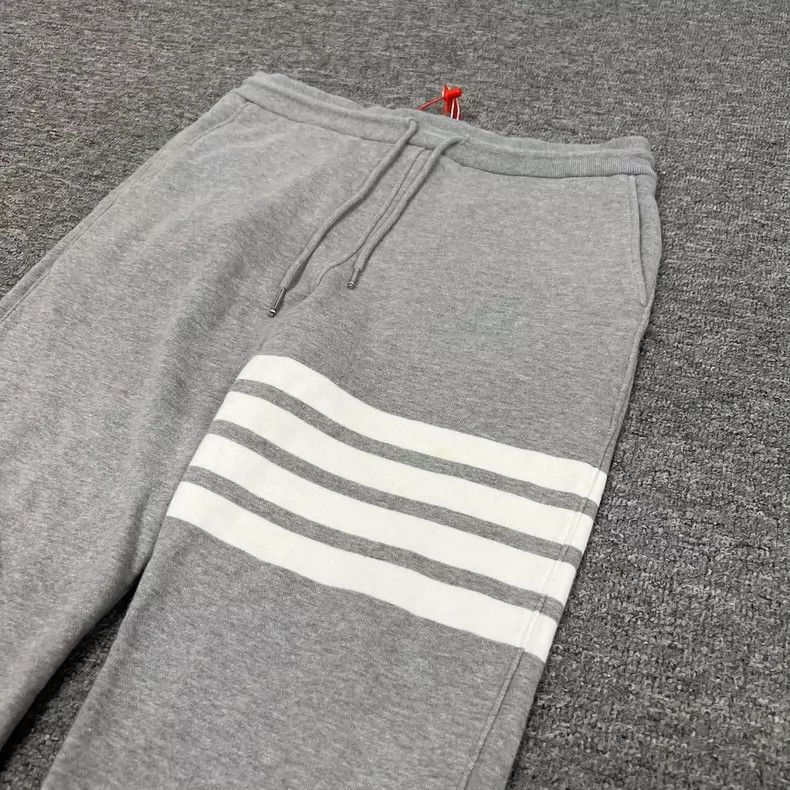 Thom Browne Thom Browne Classic Gray Sweatpants for Men Size US 36 / EU 52 - 3 Thumbnail