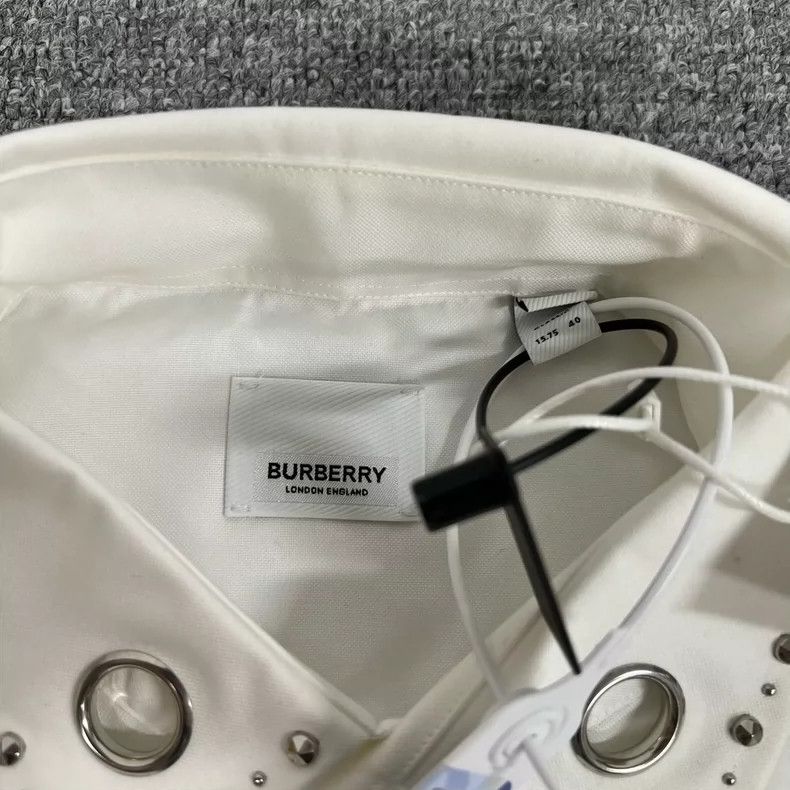 Burberry Burberry White Long Sleeve Shirt with Tags Size US L / EU 52-54 / 3 - 5 Thumbnail