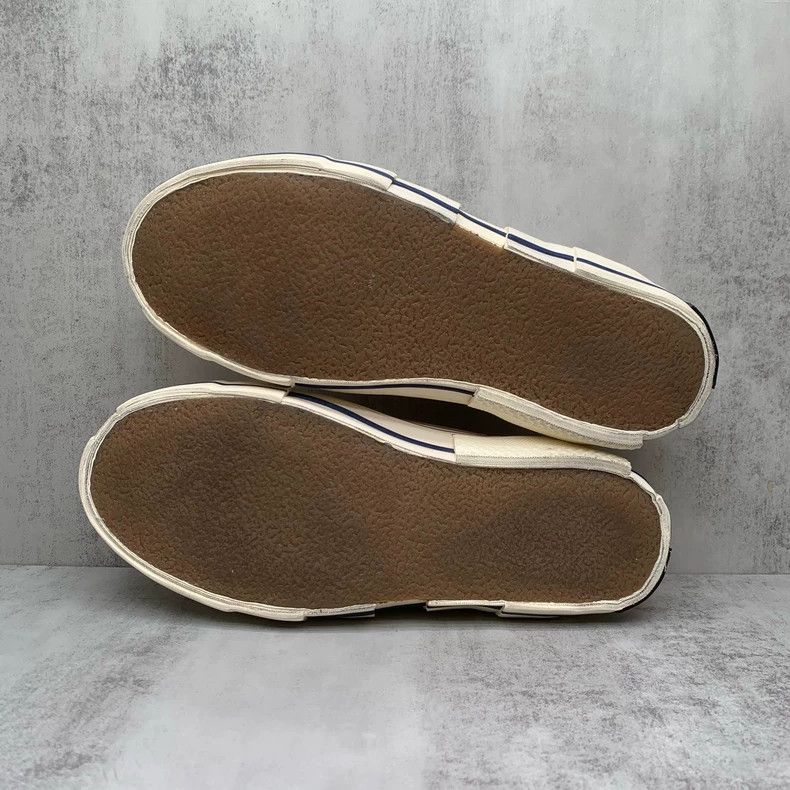 Common Projects White Canvas Sneakers with Red Stripes Size US 10.5 / EU 43-44 - 5 Thumbnail