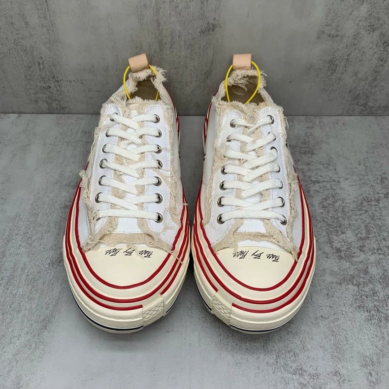Common Projects White Canvas Sneakers with Red Stripes Size US 10.5 / EU 43-44 - 4 Thumbnail