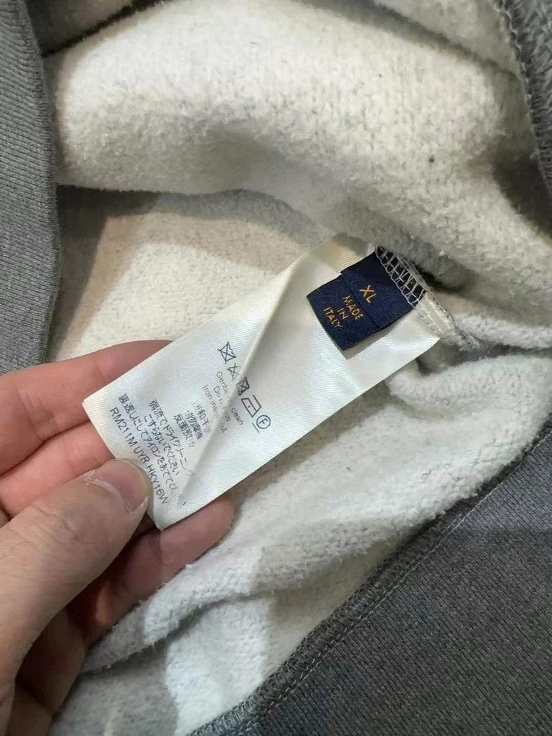 Louis Vuitton Louis Vuitton Embroidered Logo Crewneck Sweatshirt Size US XL / EU 56 / 4 - 5 Thumbnail