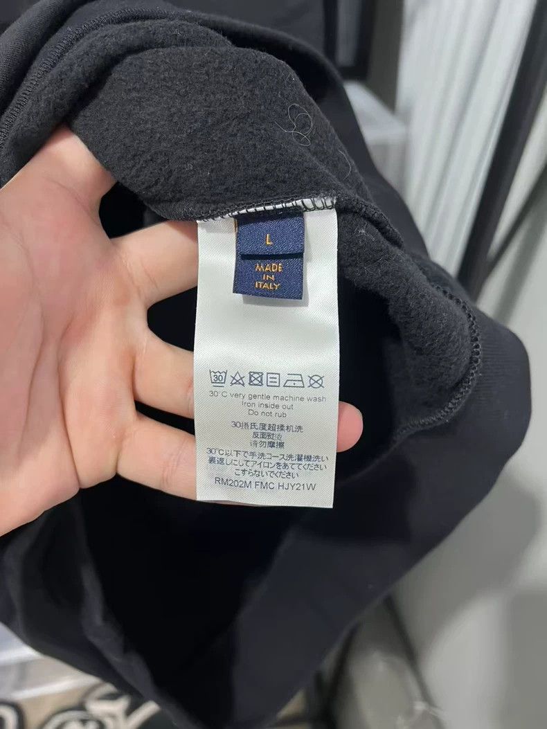 Louis Vuitton LV Black Sweatshirt with Star Details Size US L / EU 52-54 / 3 - 3 Thumbnail