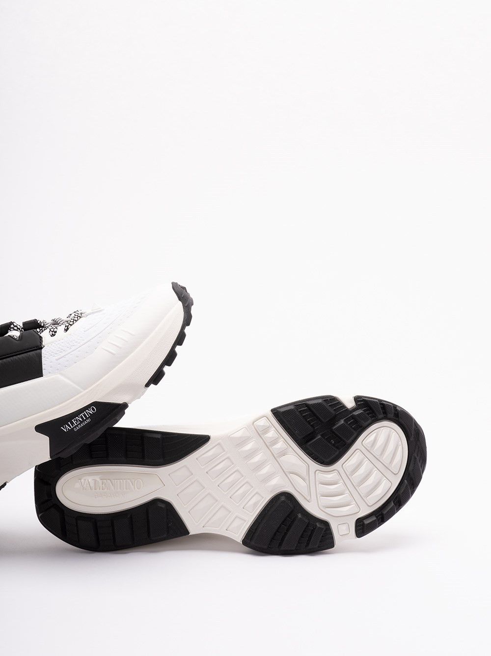 Valentino `True Act` Sneakers Size US 8 / EU 41 - 4 Thumbnail