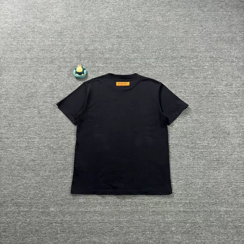 Louis Vuitton LV Black Short Sleeve T-shirt Size US XL / EU 56 / 4 - 2 Thumbnail