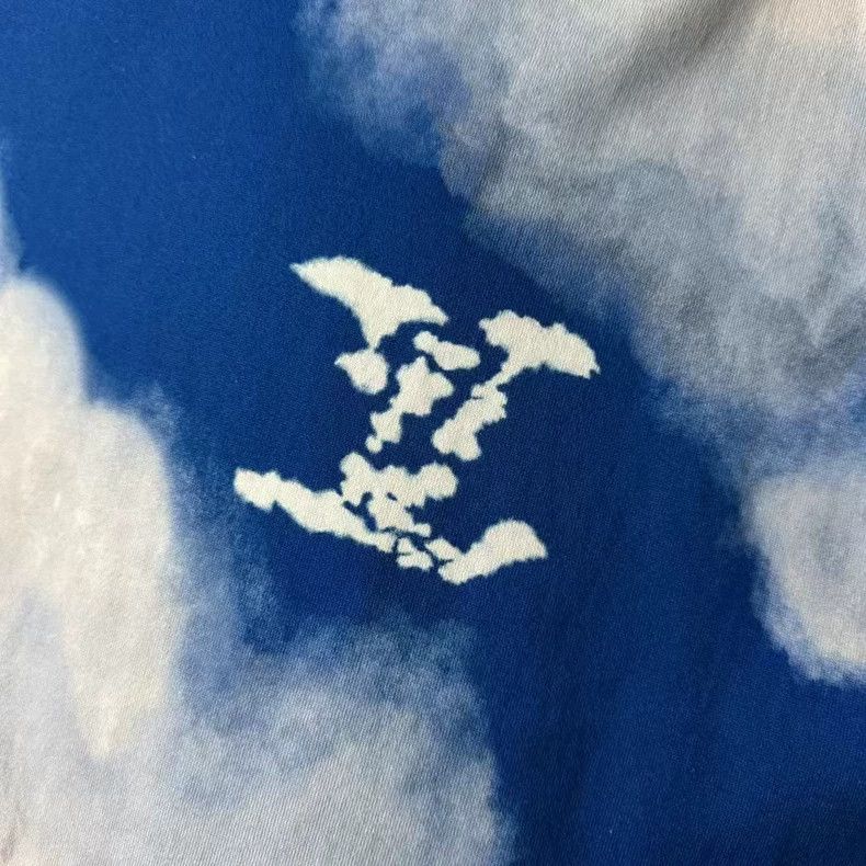Louis Vuitton Blue Sky and White Clouds Short Sleeve Shirt Size US XXL / EU 58 / 5 - 3 Thumbnail