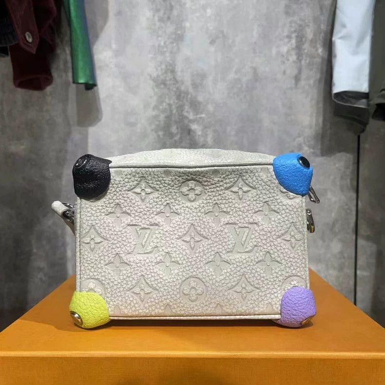 Louis Vuitton LV Soft Trunk Shoulder Bag Size ONE SIZE - 2 Thumbnail