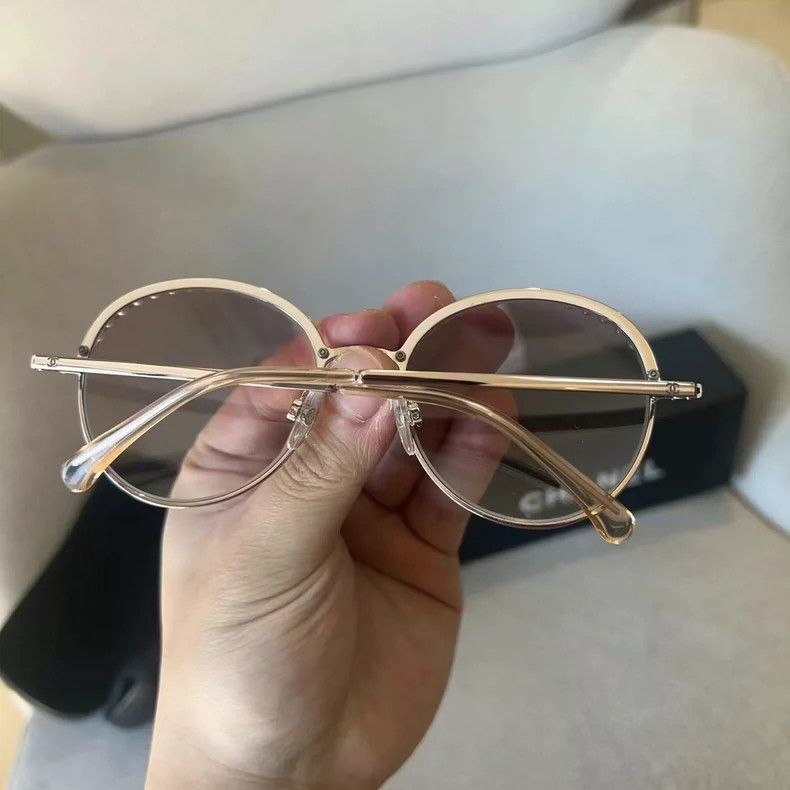 Chanel Chanel Pearl Edge Gradient Sunglasses Size ONE SIZE - 2 Thumbnail