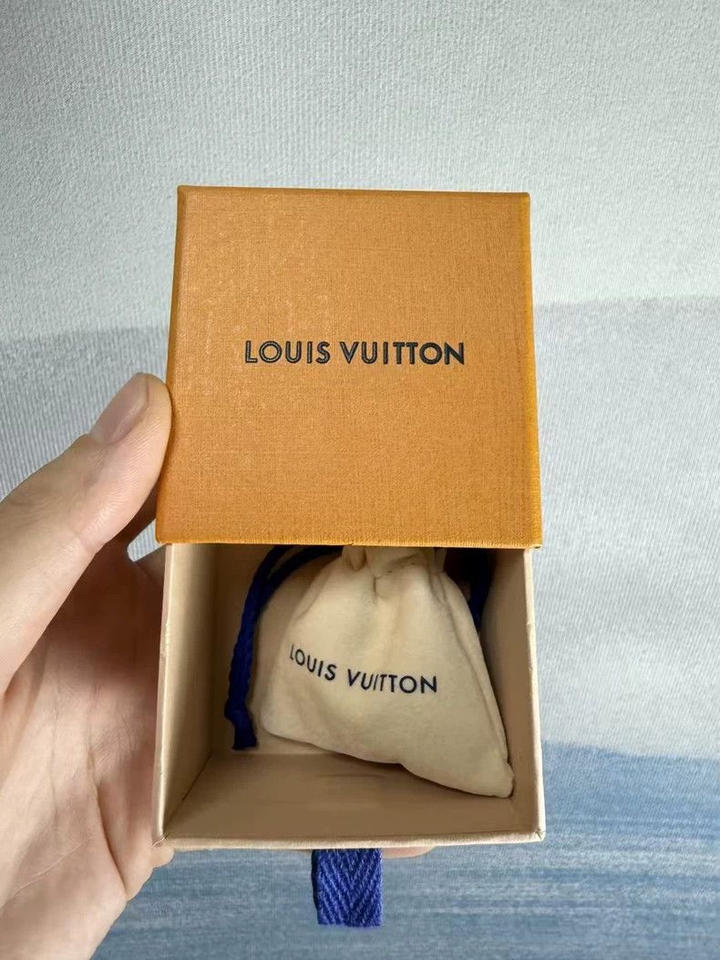 Louis Vuitton Louis Vuitton LV Interwoven Letter Ring M Size Size ONE SIZE - 3 Thumbnail