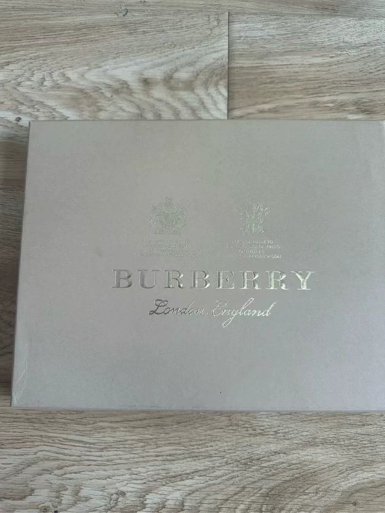 Burberry Burberry Stripe Logo Scarf Size ONE SIZE - 3 Thumbnail