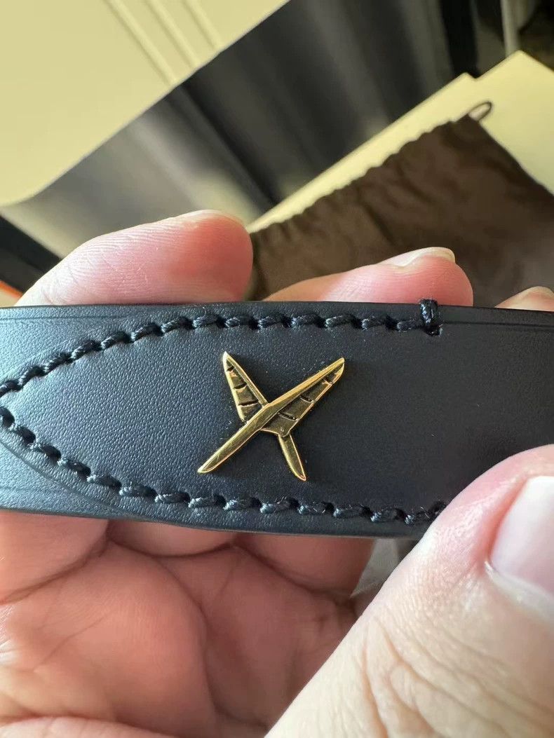 Gucci Gucci Black Belt with Gold Buckle Size ONE SIZE - 2 Thumbnail