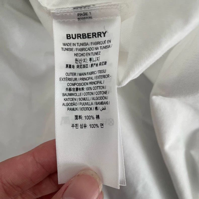 Burberry Burberry Classic Lettered Long Sleeve Shirt Size US L / EU 52-54 / 3 - 3 Thumbnail
