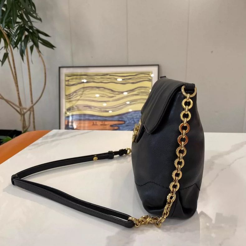 Salvatore Ferragamo Ferragamo Chain Strap Women's Bag Size ONE SIZE - 3 Thumbnail