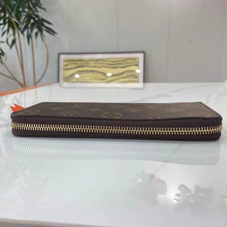 Louis Vuitton LV Clémence Monogram Zip Wallet for Women Size ONE SIZE - 5 Thumbnail
