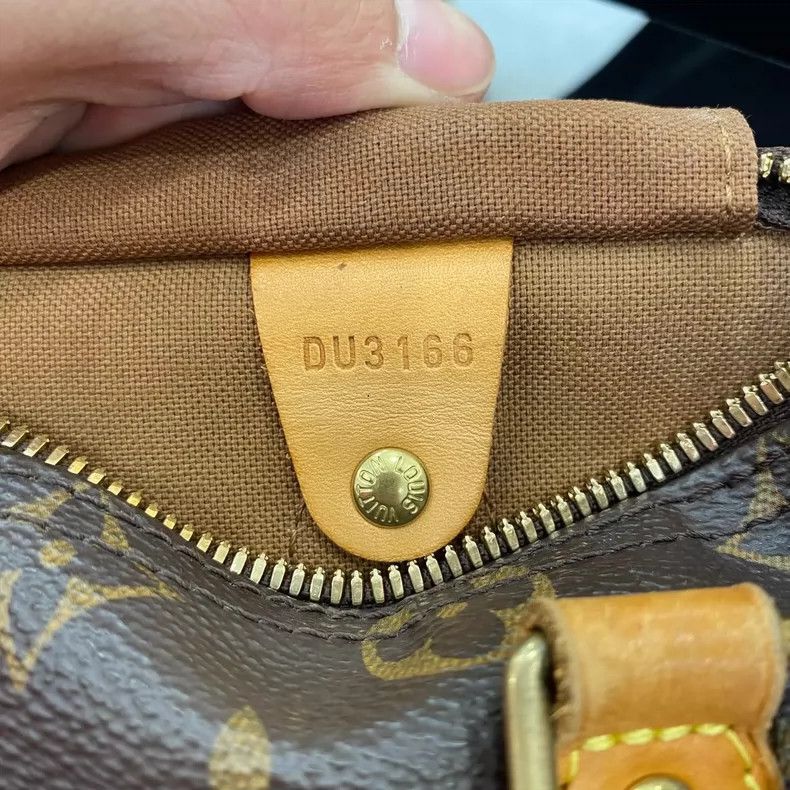 Louis Vuitton LV Classic Speedy25 Monogram Handbag Size ONE SIZE - 9 Thumbnail
