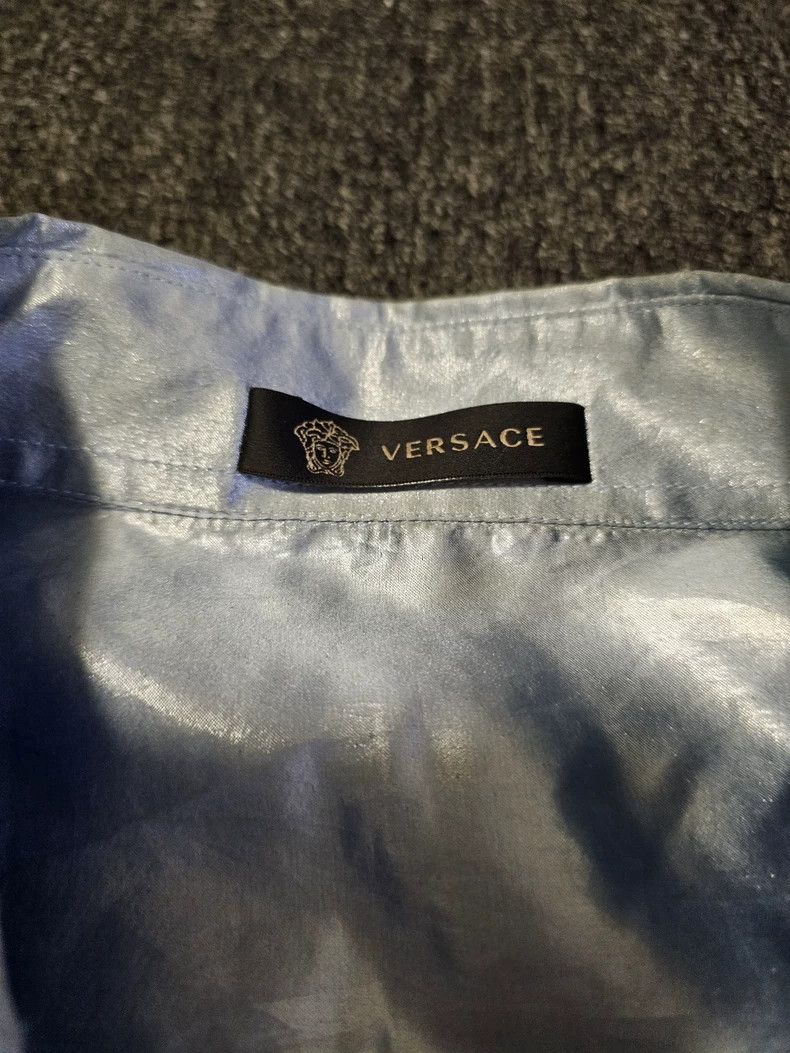 Versace Silver Silk Shirt with Minor Flaw Size US L / EU 52-54 / 3 - 3 Thumbnail