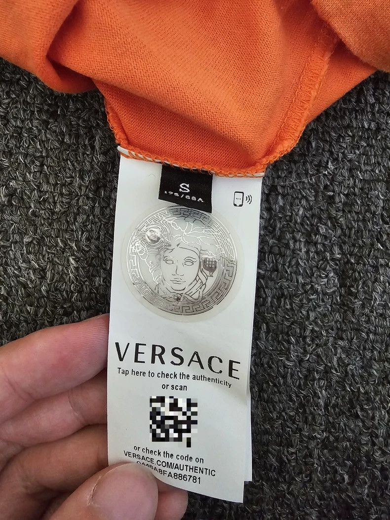 Versace Versace Short Sleeve T-Shirt with Diamonds Size US S / EU 44-46 / 1 - 6 Thumbnail