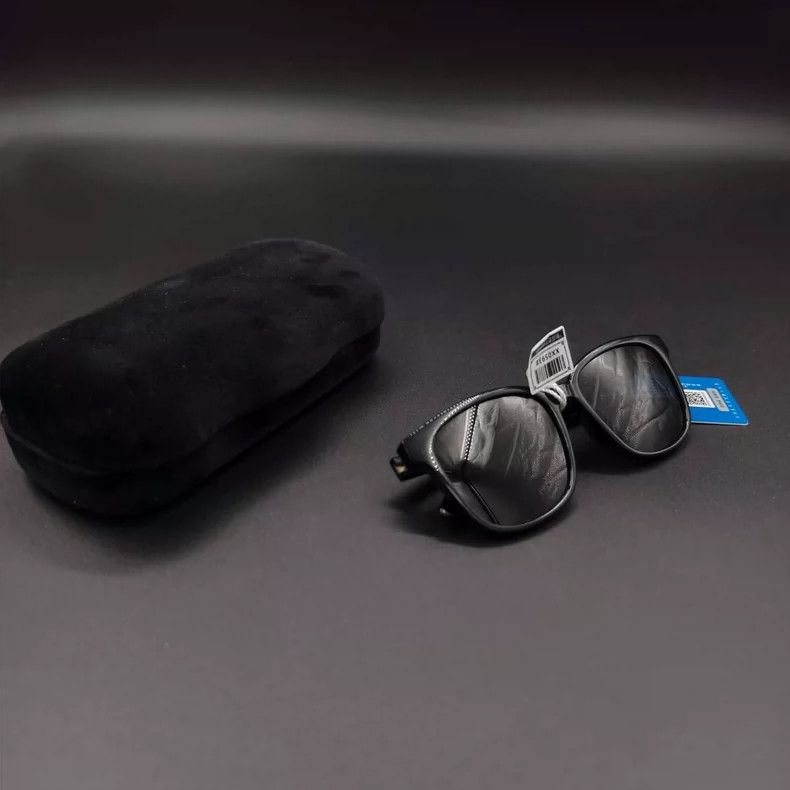 Gucci GUCCI Black GG Sunglasses with Original Box Size ONE SIZE - 3 Thumbnail