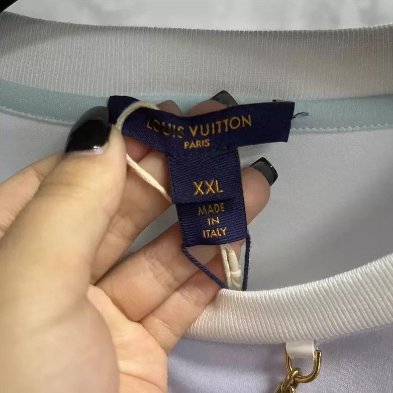 Louis Vuitton Louis Vuitton Pink Logo Gradient T-Shirt Size US XXL / EU 58 / 5 - 3 Thumbnail