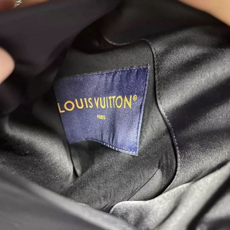 Louis Vuitton Louis Vuitton Black Long Sleeve Jacket Size US L / EU 52-54 / 3 - 2 Thumbnail