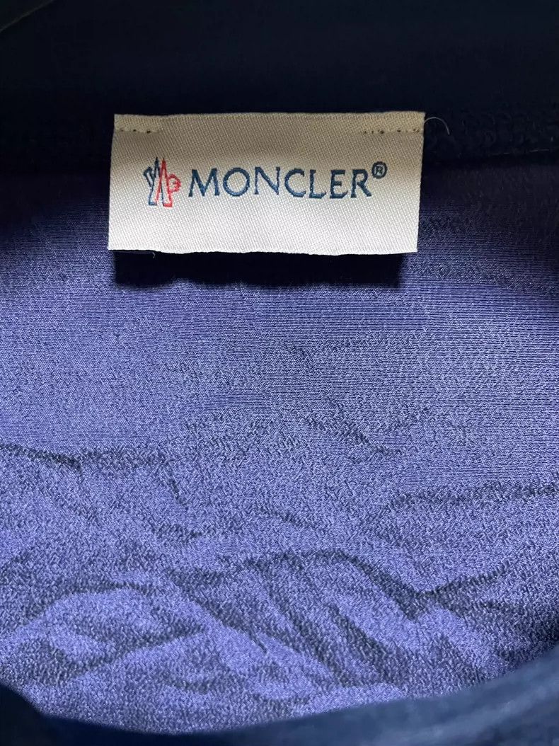 Moncler Moncler Classic Pullover Short Sleeve Shirt Size US L / EU 52-54 / 3 - 3 Thumbnail