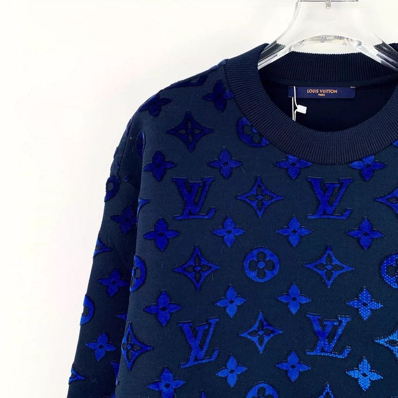 Louis Vuitton Louis Vuitton Blue Logo Long Sleeve Sweatshirt Size US M / EU 48-50 / 2 - 3 Thumbnail