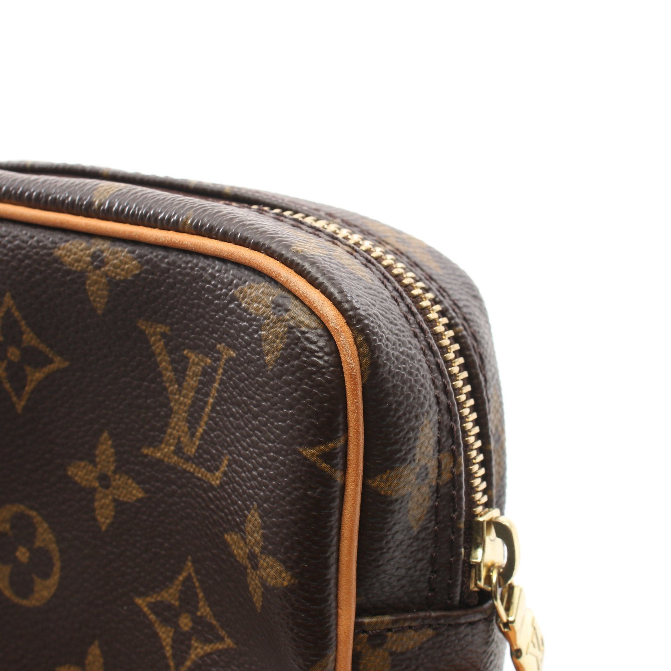 Louis Vuitton Louis Vuitton Danube Monogram Shoulder Bag Leather Brown Size ONE SIZE - 6 Thumbnail