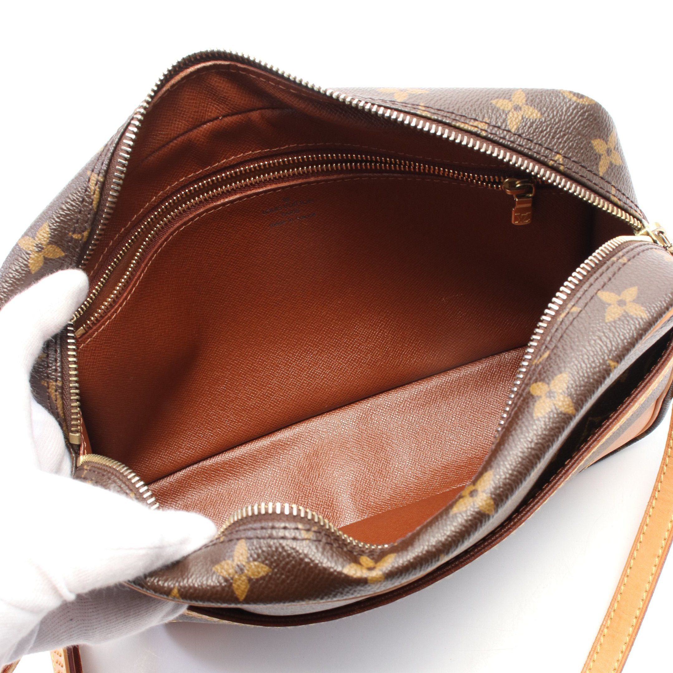 Louis Vuitton Louis Vuitton Trocadero 27 Monogram Shoulder Bag Leather Brown Size ONE SIZE - 3 Thumbnail