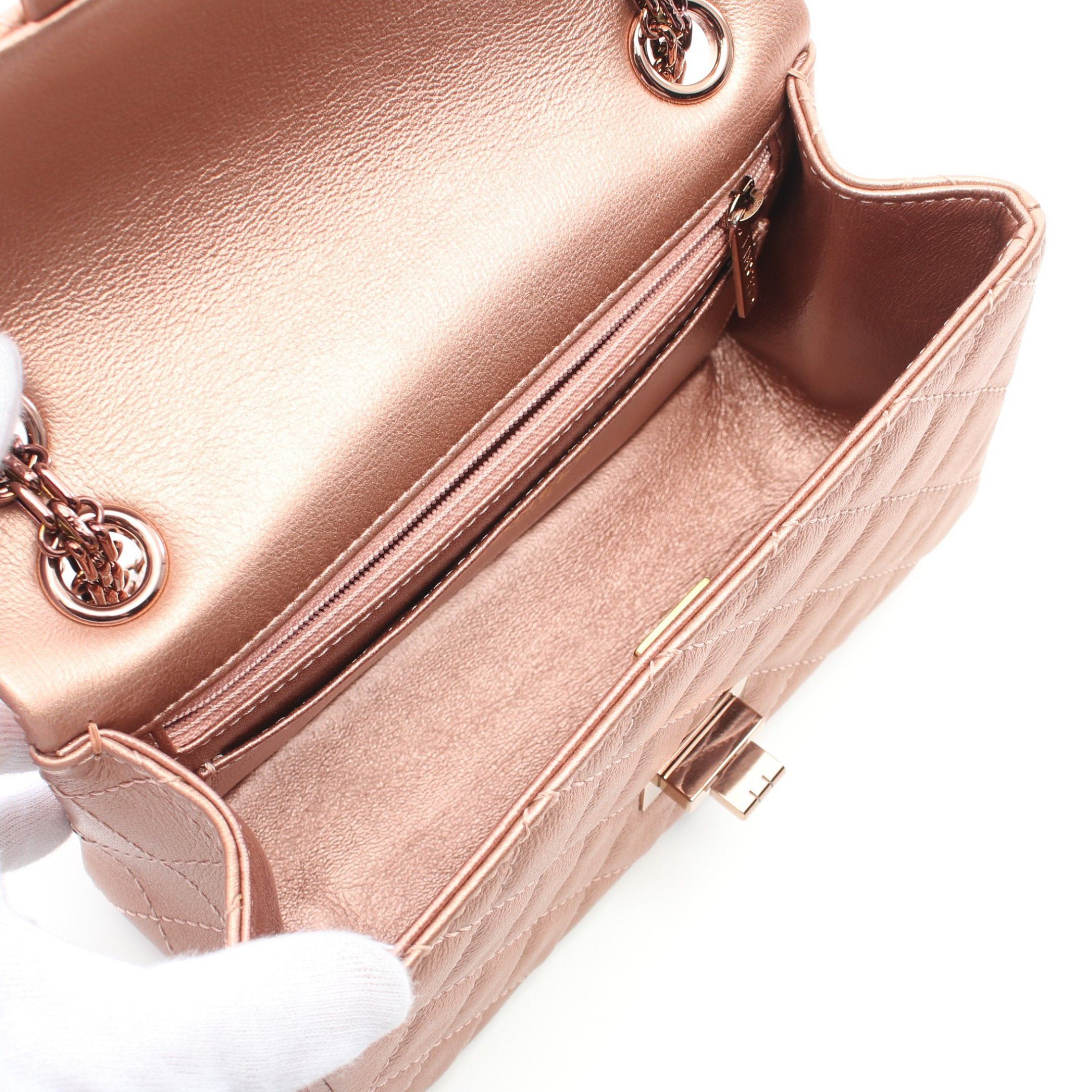 Chanel Chanel 2.55 Matelasse Double Chain Shoulder Bag Leather Pink Gold Hardware Metallic Size ONE SIZE - 3 Thumbnail
