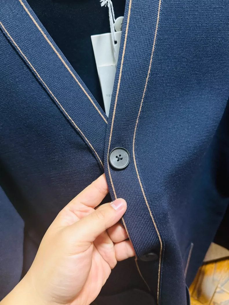 Japanese Brand Men's Long Sleeve Knit Cardigan in Dark Navy Size US M / EU 48-50 / 2 - 4 Thumbnail