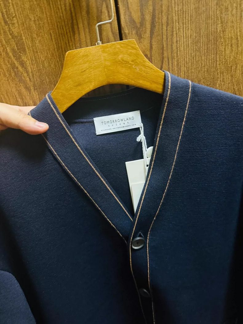Japanese Brand Men's Long Sleeve Knit Cardigan in Dark Navy Size US M / EU 48-50 / 2 - 3 Thumbnail