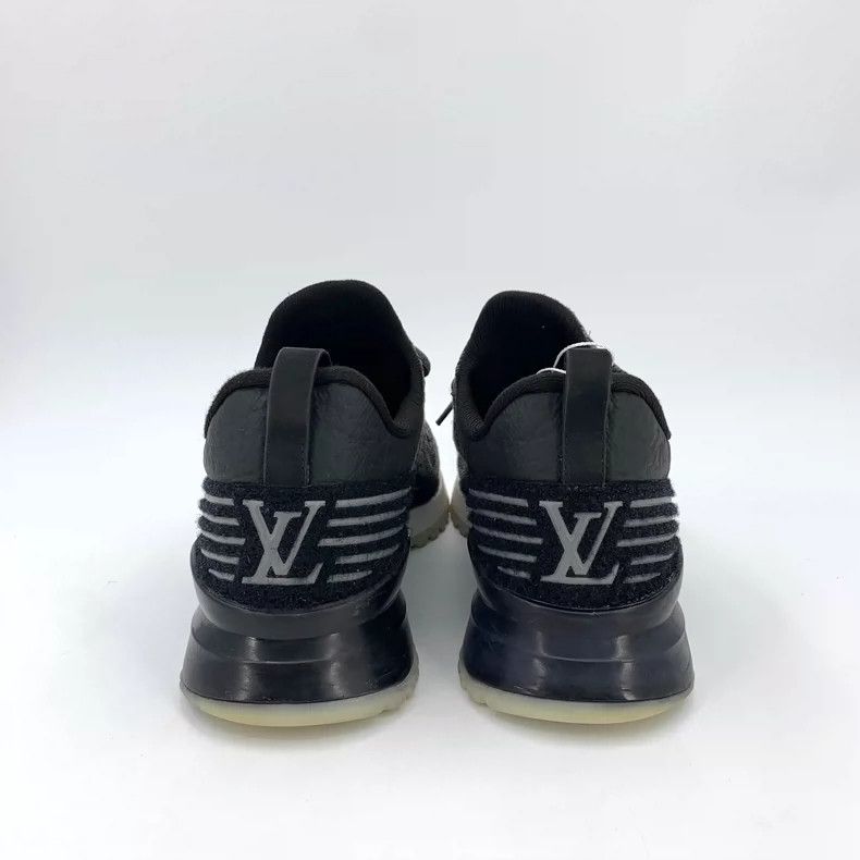 Louis Vuitton Louis Vuitton Black Fabric Casual Sneakers Size US 11.5 / EU 44-45 - 4 Thumbnail