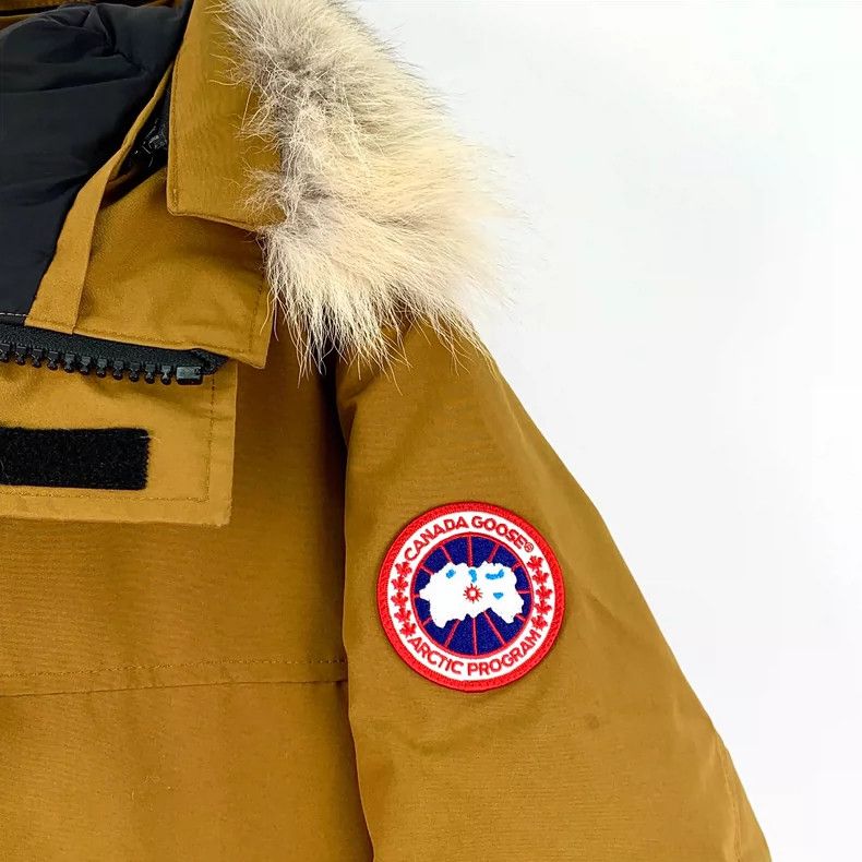 Canada Goose Canada Goose Hooded Parka with Fur Trim Size US XL / EU 56 / 4 - 3 Thumbnail