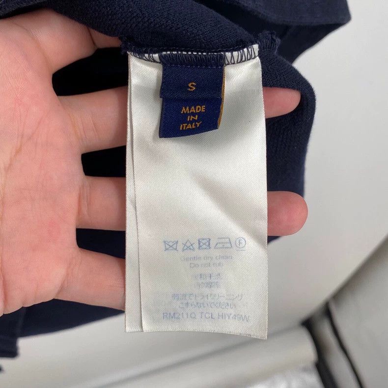 Louis Vuitton Louis Vuitton Navy Pocket Short Sleeve Tee Size US S / EU 44-46 / 1 - 4 Thumbnail