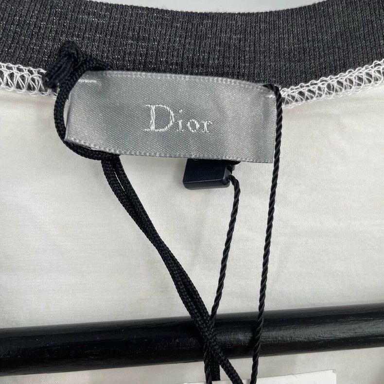 Dior Dior Embroidered Black Bee V-Neck T-Shirt Size US M / EU 48-50 / 2 - 4 Thumbnail