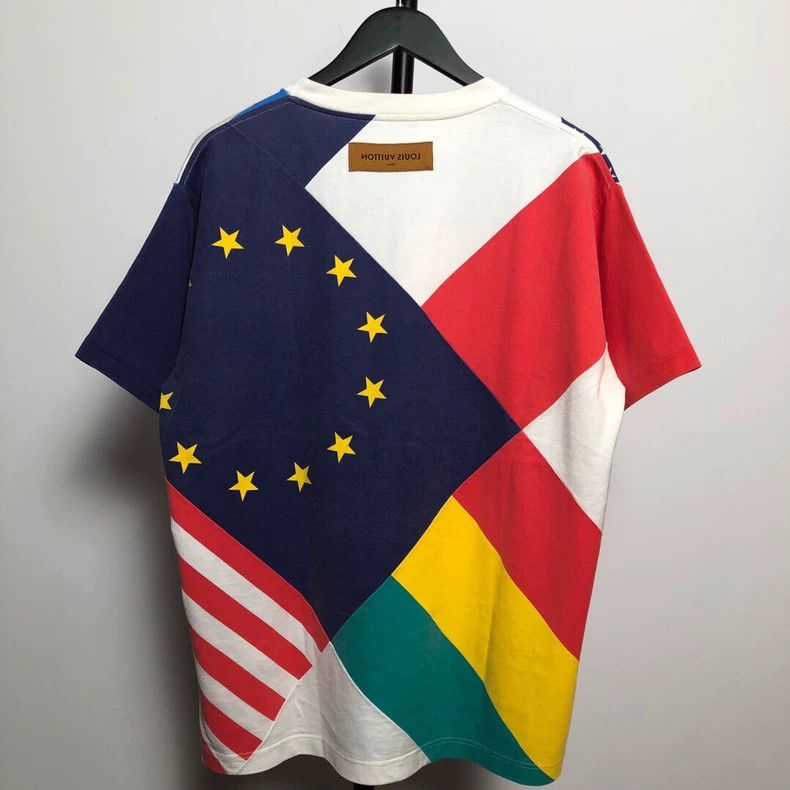 Louis Vuitton Louis Vuitton Short Sleeve Flag T-Shirt Size US M / EU 48-50 / 2 - 2 Thumbnail