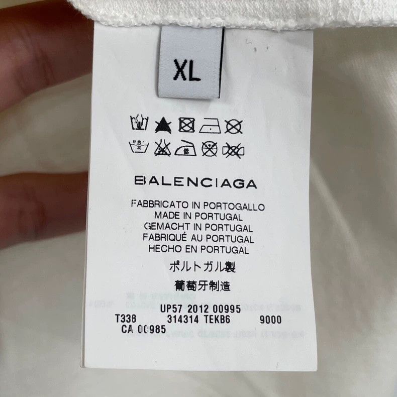 Balenciaga Balenciaga Embroidered Short Sleeve T-Shirt Size US XL / EU 56 / 4 - 5 Thumbnail