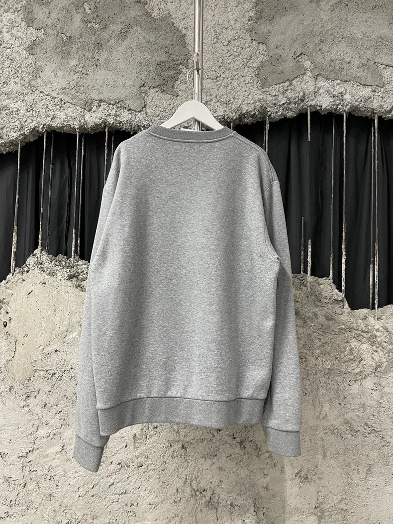 Louis Vuitton Louis Vuitton Embroidered Sweatshirt Grey Size US M / EU 48-50 / 2 - 2 Thumbnail
