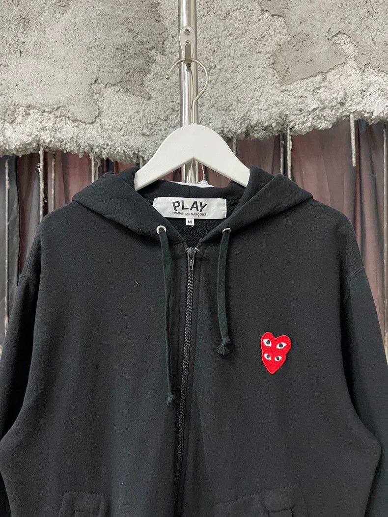 Comme des Garcons PLAY Play CDG Zip Hoodie with Red Heart Size US M / EU 48-50 / 2 - 3 Thumbnail
