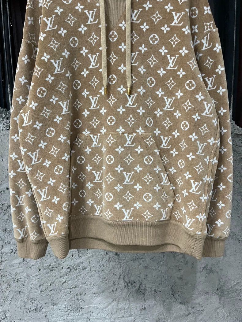 Louis Vuitton Louis Vuitton Velvet Logo Hoodie Sweatshirt Size US S / EU 44-46 / 1 - 4 Thumbnail