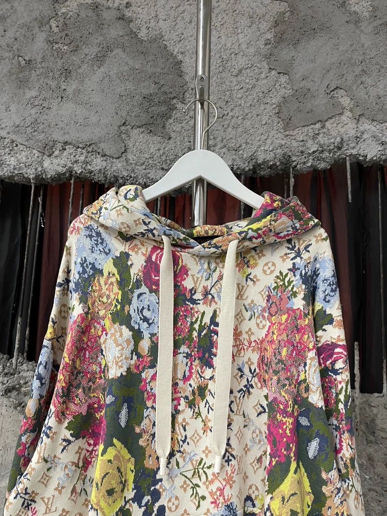 Louis Vuitton Louis Vuitton Floral Hoodie Sweatshirt Size US L / EU 52-54 / 3 - 3 Thumbnail