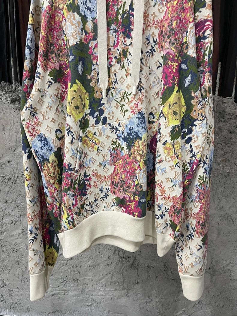 Louis Vuitton Louis Vuitton Floral Hoodie Sweatshirt Size US L / EU 52-54 / 3 - 4 Thumbnail