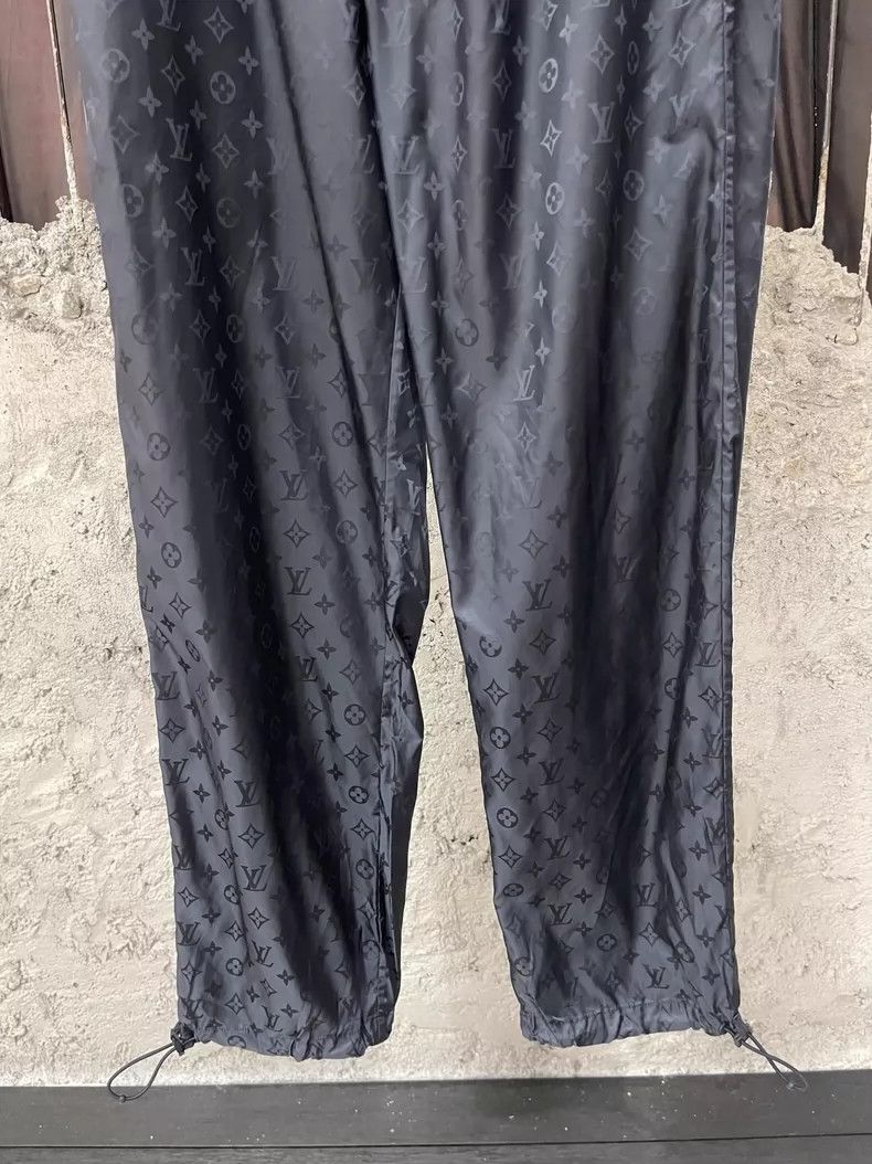 Louis Vuitton Louis Vuitton Dark Pattern Pants Size US 42 / EU 58 - 4 Thumbnail
