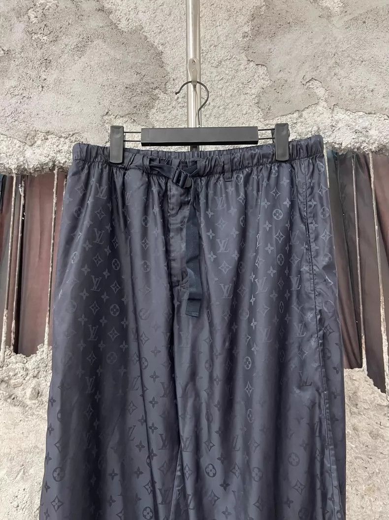Louis Vuitton Louis Vuitton Dark Pattern Pants Size US 42 / EU 58 - 3 Thumbnail