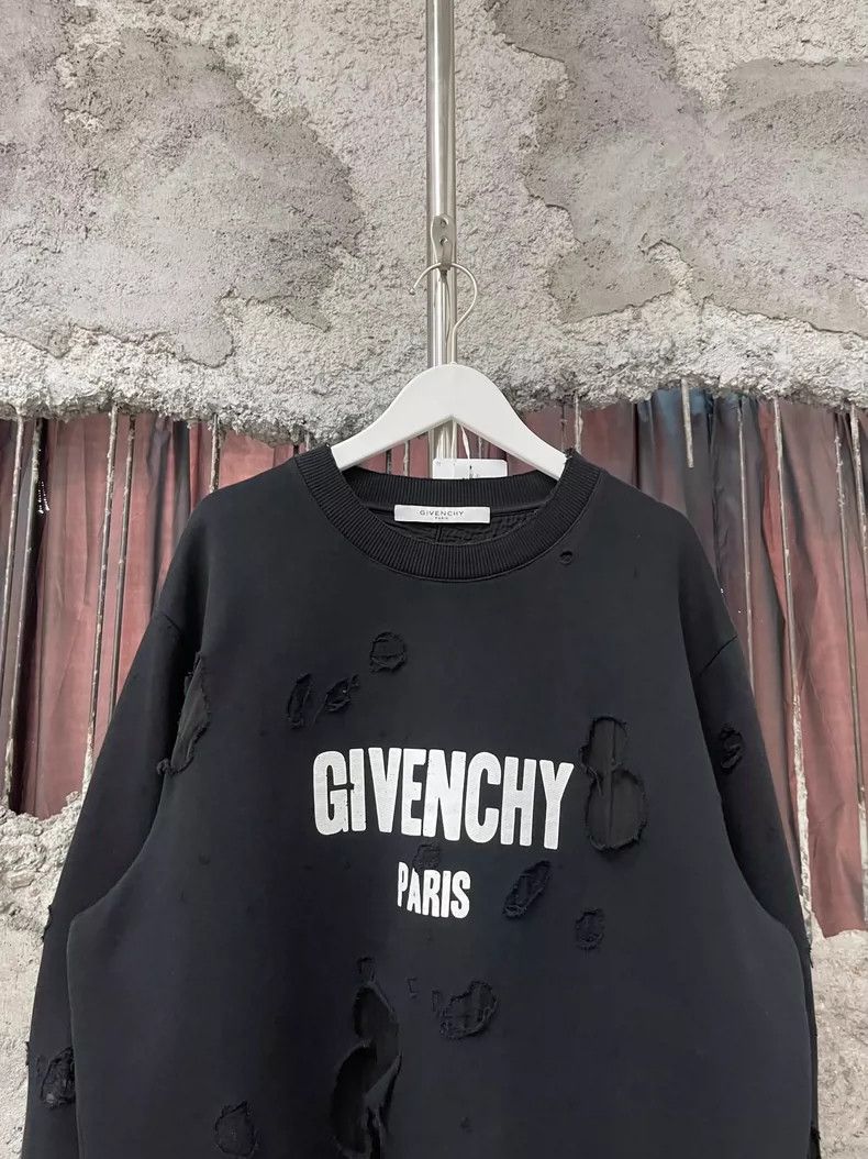 Givenchy Givenchy Distressed Sweatshirt with Logo Size US L / EU 52-54 / 3 - 3 Thumbnail