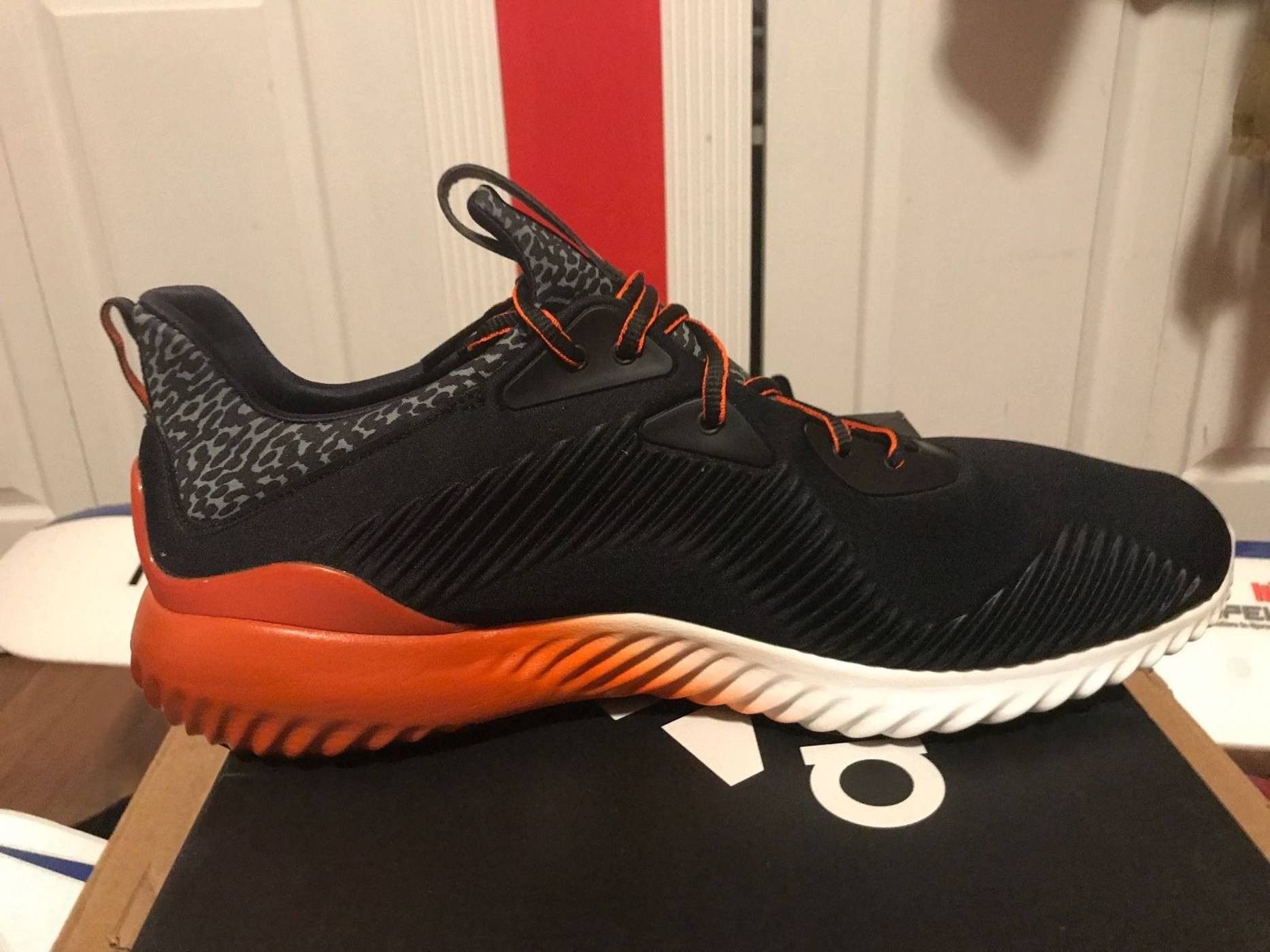 Adidas University of Miami Adidas NCAA Bowl Alphabounce Team PE Size US 10.5 / EU 43-44 - 2 Thumbnail