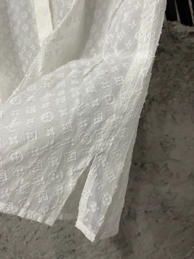 Louis Vuitton Louis Vuitton Sleeveless Shirt with Pattern Size US M / EU 48-50 / 2 - 5 Thumbnail
