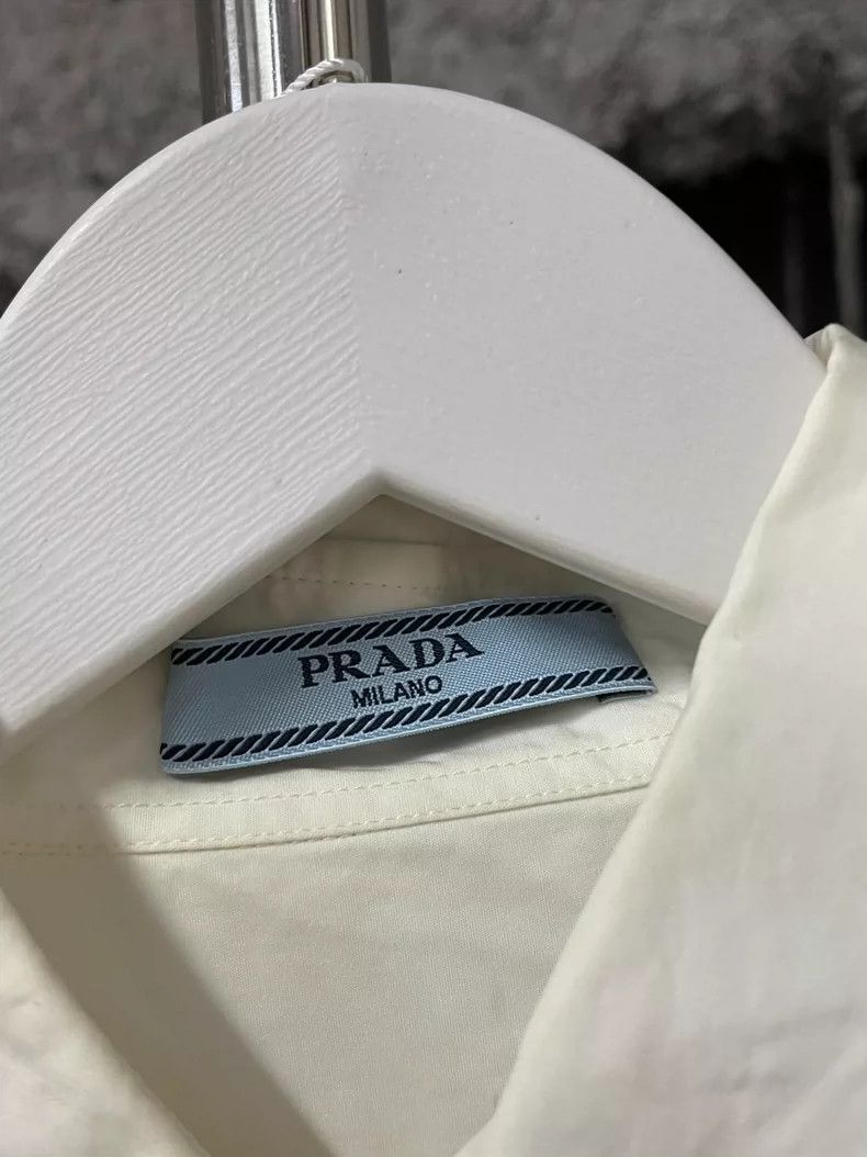 Prada Prada Long Sleeve Shirt Size 40 Size US M / EU 48-50 / 2 - 7 Thumbnail