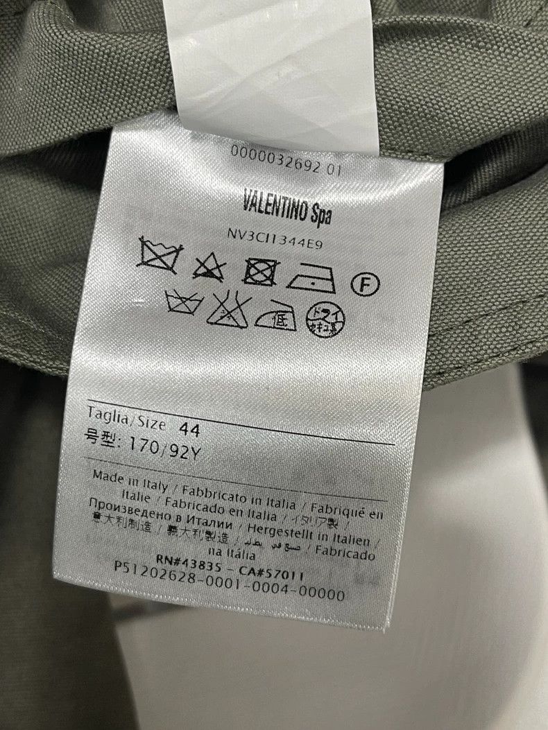 Valentino Valentino Denim Shirt with Embroidery Design Size US M / EU 48-50 / 2 - 7 Thumbnail
