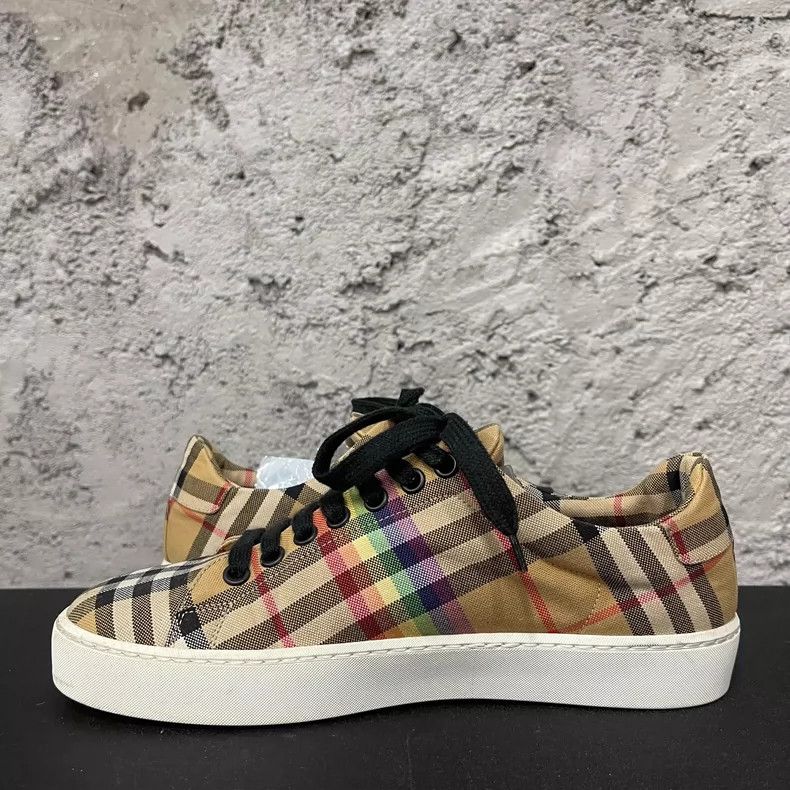 Burberry Burberry Rainbow Check Sneakers Size 38 Size US 6 / EU 39 - 5 Thumbnail