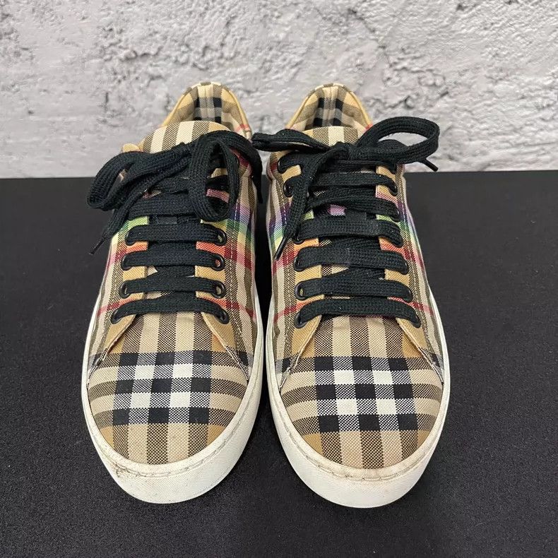 Burberry Burberry Rainbow Check Sneakers Size 38 Size US 6 / EU 39 - 6 Thumbnail